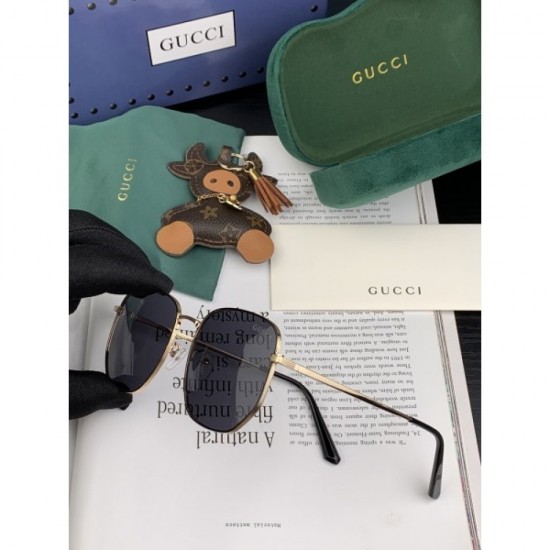 Sunglasses multicolor selectable 2022SS Very easy to incorporate GUCCI Gucci Sunglasses multicolor selectable 2022SS Very easy to incorporate GUCCI Gucci