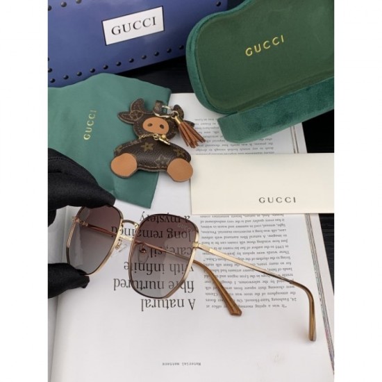 Sunglasses multicolor selectable 2022SS Very easy to incorporate GUCCI Gucci Sunglasses multicolor selectable 2022SS Very easy to incorporate GUCCI Gucci