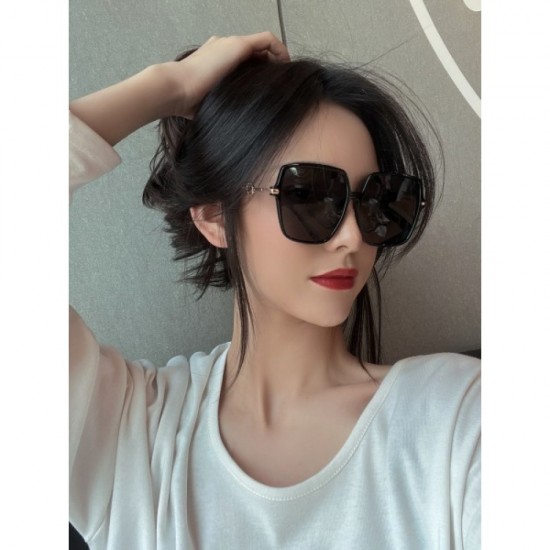Sunglasses multicolor selectable 2022SS GUCCI Gucci that can be easily dressed down Sunglasses multicolor selectable 2022SS GUCCI Gucci that can be easily dressed down