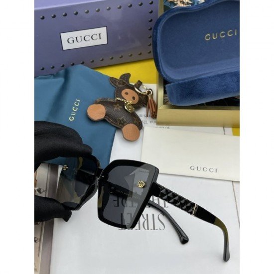 Two colors of sunglasses can be selected 2022SS GUCCI Gucci, an indispensable item for summer Two colors of sunglasses can be selected 2022SS GUCCI Gucci, an indispensable item for summer