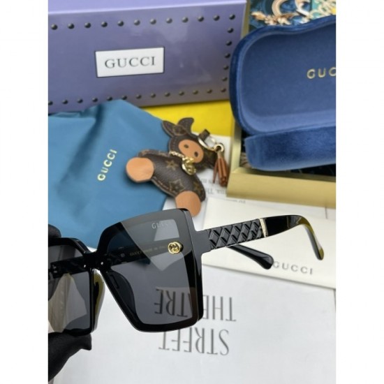 Two colors of sunglasses can be selected 2022SS GUCCI Gucci, an indispensable item for summer Two colors of sunglasses can be selected 2022SS GUCCI Gucci, an indispensable item for summer