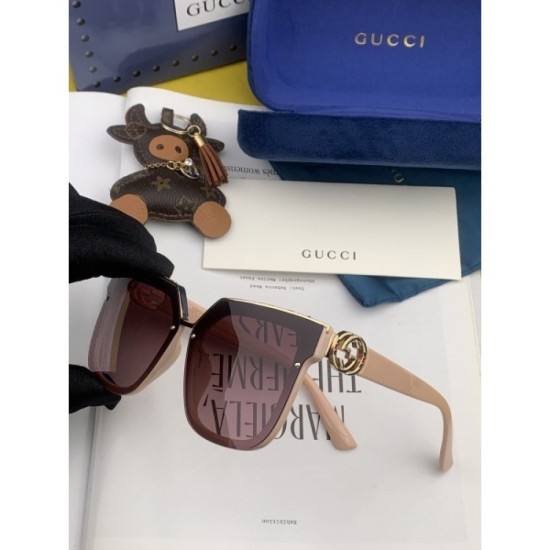 Two colors of sunglasses available 2022SS Key to fashion style GUCCI Gucci Two colors of sunglasses available 2022SS Key to fashion style GUCCI Gucci