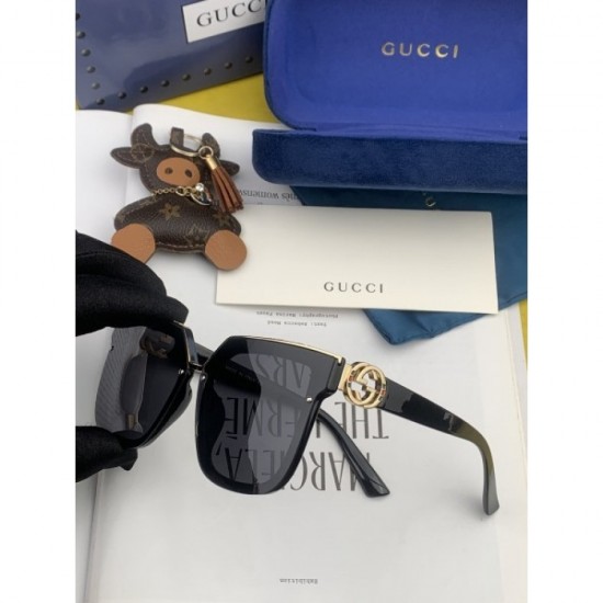 Two colors of sunglasses available 2022SS Key to fashion style GUCCI Gucci Two colors of sunglasses available 2022SS Key to fashion style GUCCI Gucci