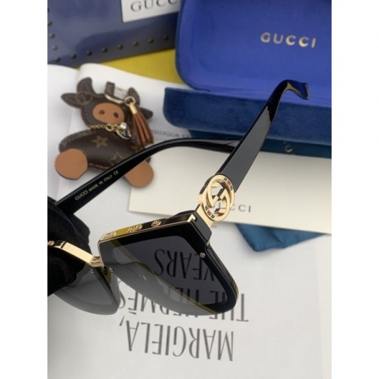 Two colors of sunglasses available 2022SS Key to fashion style GUCCI Gucci Two colors of sunglasses available 2022SS Key to fashion style GUCCI Gucci