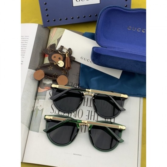 Two colors of sunglasses can be selected 2022SS GUCCI Gucci that makes you look cool Two colors of sunglasses can be selected 2022SS GUCCI Gucci that makes you look cool