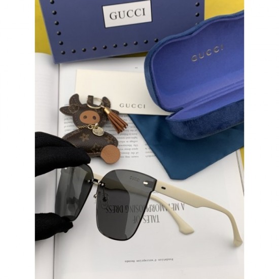 Two colors of sunglasses can be selected 2022SS GUCCI Gucci looks fashionable Two colors of sunglasses can be selected 2022SS GUCCI Gucci looks fashionable