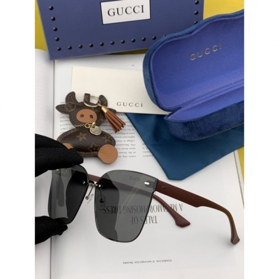 Two colors of sunglasses can be selected 2022SS GUCCI Gucci looks fashionable Two colors of sunglasses can be selected 2022SS GUCCI Gucci looks fashionable