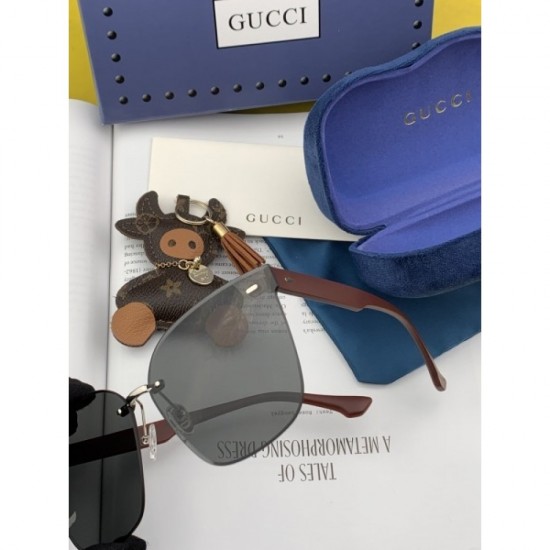 Two colors of sunglasses can be selected 2022SS GUCCI Gucci looks fashionable Two colors of sunglasses can be selected 2022SS GUCCI Gucci looks fashionable