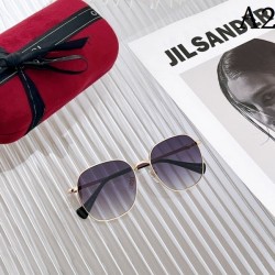 Sunglasses multicolor selectable 2022SS Very easy to incorporate GUCCI Gucci