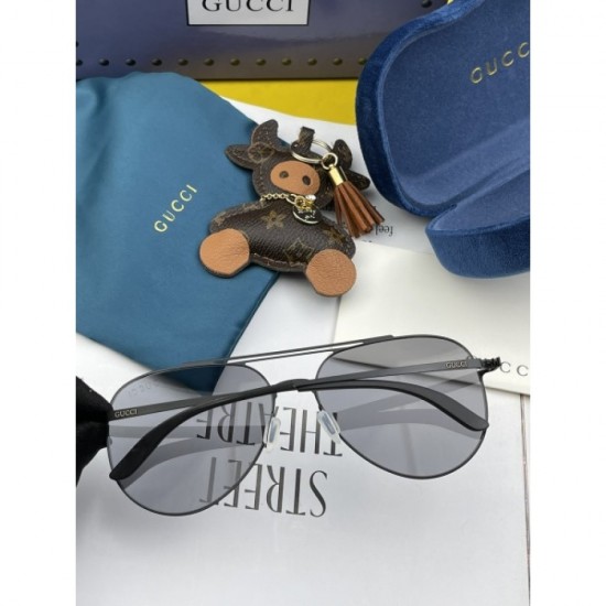 GUCCI Gucci sunglasses multicolor selectable person casual style GUCCI Gucci sunglasses multicolor selectable person casual style