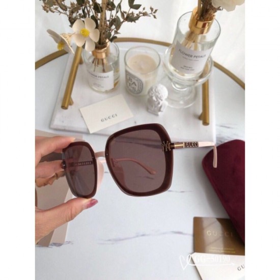 GUCCI Gucci sunglasses multicolor selectable New item at a sale price GUCCI Gucci sunglasses multicolor selectable New item at a sale price