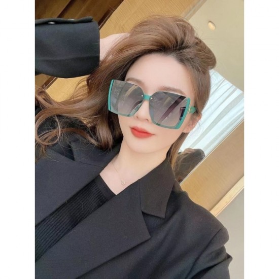 Sunglasses multicolor selectable 2022SS HERMES Hermes for a cool impression Sunglasses multicolor selectable 2022SS HERMES Hermes for a cool impression