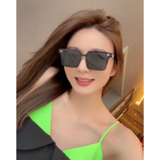 Sunglasses multicolor selectable 2022SS Very useful HERMES Hermes Sunglasses multicolor selectable 2022SS Very useful HERMES Hermes