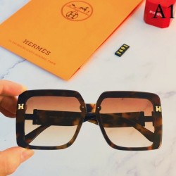 HERMES Hermes sunglasses multicolor selectable to dress fashionably