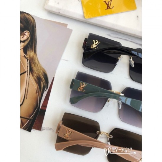 Sunglasses multicolor selectable 2022SS color rich LOUIS VUITTON Louis Vuitton Sunglasses multicolor selectable 2022SS color rich LOUIS VUITTON Louis Vuitton