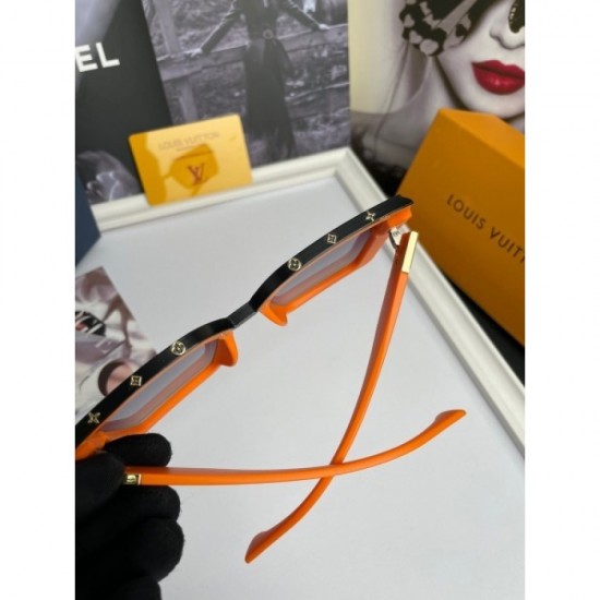 Sunglasses multicolor selectable 2022SS Satisfied with the texture LOUIS VUITTON Louis Vuitton Sunglasses multicolor selectable 2022SS Satisfied with the texture LOUIS VUITTON Louis Vuitton