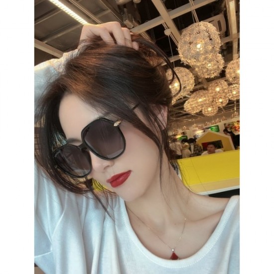 2 colors of sunglasses can be selected 2022SS Prompt ◆ Luxury LOUIS VUITTON Louis Vuitton 2 colors of sunglasses can be selected 2022SS Prompt ◆ Luxury LOUIS VUITTON Louis Vuitton