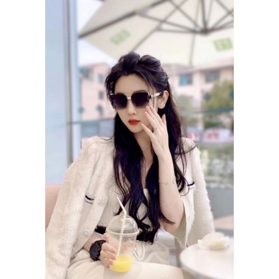 Sunglasses multicolor selectable 2022SS Comfortable LOUIS VUITTON Louis Vuitton Sunglasses multicolor selectable 2022SS Comfortable LOUIS VUITTON Louis Vuitton