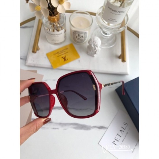 Two colors of sunglasses can be selected 2022SS LOUIS VUITTON Louis Vuitton that makes you feel better Two colors of sunglasses can be selected 2022SS LOUIS VUITTON Louis Vuitton that makes you feel better