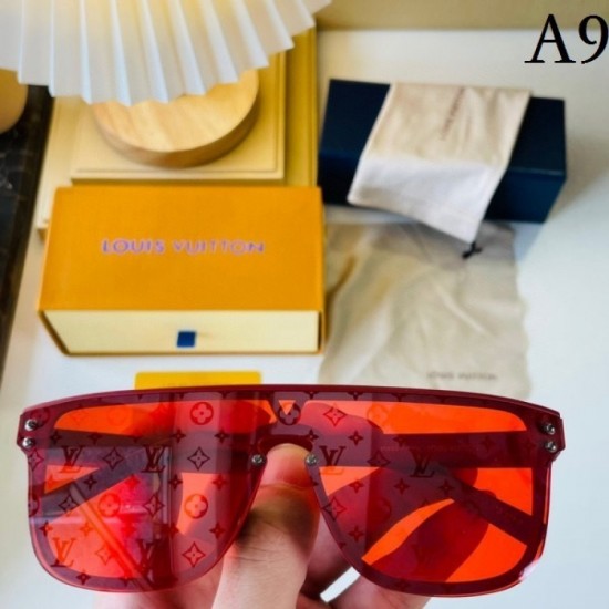 Sunglasses multicolor selectable 2022SS LOUIS VUITTON Louis Vuitton Sunglasses multicolor selectable 2022SS LOUIS VUITTON Louis Vuitton