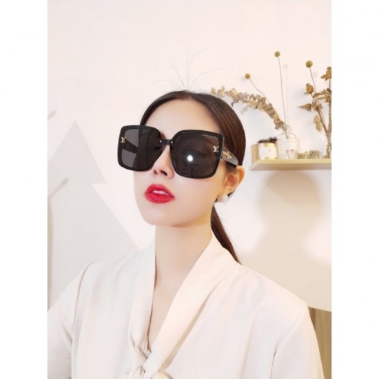 Sunglasses multicolor selectable 2022SS New product LOUIS VUITTON Louis Vuitton Sunglasses multicolor selectable 2022SS New product LOUIS VUITTON Louis Vuitton