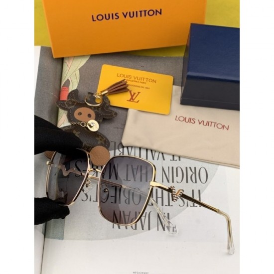 Sunglasses multicolor selectable 2022SS 100% new LOUIS VUITTON Louis Vuitton Sunglasses multicolor selectable 2022SS 100% new LOUIS VUITTON Louis Vuitton