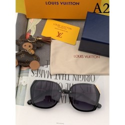 LOUIS VUITTON Louis Vuitton sunglasses multicolor selectable this season trend