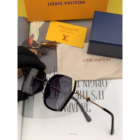 LOUIS VUITTON Louis Vuitton sunglasses multicolor selectable this season trend LOUIS VUITTON Louis Vuitton sunglasses multicolor selectable this season trend