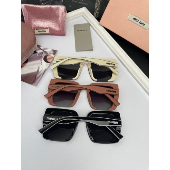Sunglasses multicolor selectable 2022SS MIU MIU that can be used all year round Sunglasses multicolor selectable 2022SS MIU MIU that can be used all year round