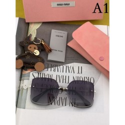 MIU MIU Miu Miu sunglasses multicolor selectable miracle sale special price!
