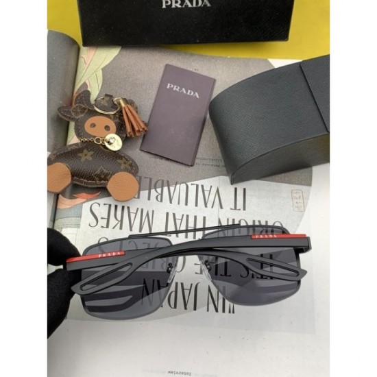 Two colors of sunglasses can be selected 2022SS Spring / Summer! Adult casual PRADA Prada Two colors of sunglasses can be selected 2022SS Spring / Summer! Adult casual PRADA Prada
