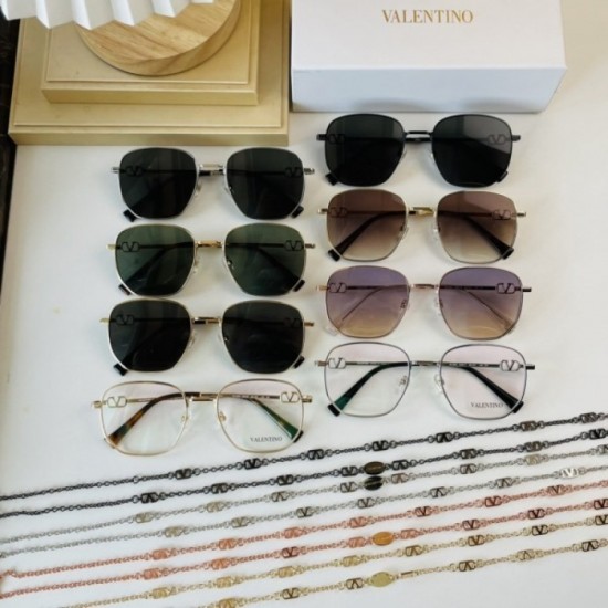 Sunglasses multicolor selectable 2022SS This season has a fashionable feeling VALENTINO Valentino Sunglasses multicolor selectable 2022SS This season has a fashionable feeling VALENTINO Valentino