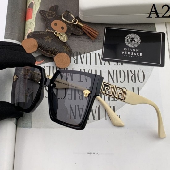 Sunglasses multicolor selectable 2022SS A must-have item for summer VERSACE Versace Sunglasses multicolor selectable 2022SS A must-have item for summer VERSACE Versace