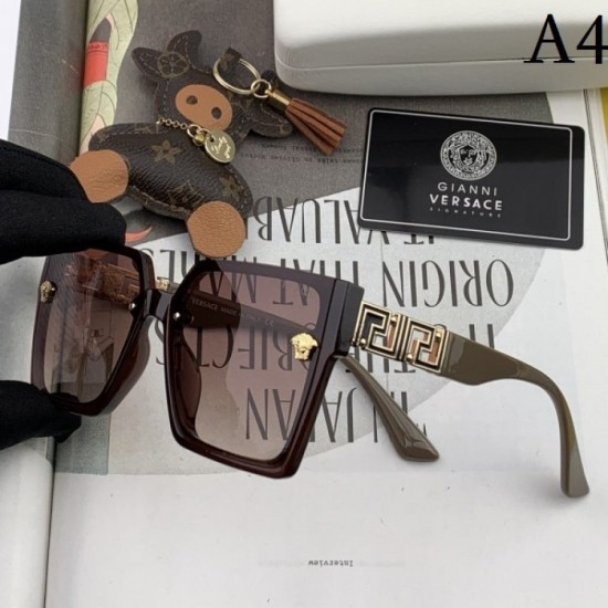 Sunglasses multicolor selectable 2022SS A must-have item for summer VERSACE Versace Sunglasses multicolor selectable 2022SS A must-have item for summer VERSACE Versace