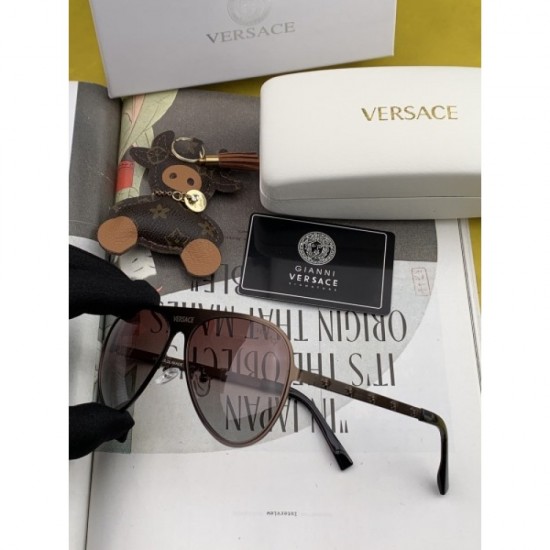 Two colors of sunglasses can be selected 2022SS Enjoy the latest summer style VERSACE Versace Two colors of sunglasses can be selected 2022SS Enjoy the latest summer style VERSACE Versace