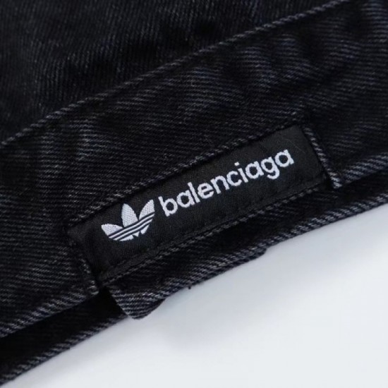 BALENCIAGA Balenciaga coat 2023SS New product☆Sold out inevitable BALENCIAGA Balenciaga coat 2023SS New product☆Sold out inevitable