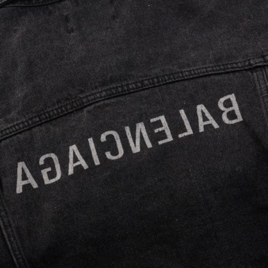 BALENCIAGA Balenciaga coat 2023SS Limited quantity VIP price BALENCIAGA Balenciaga coat 2023SS Limited quantity VIP price