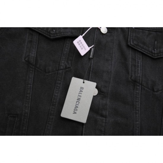 BALENCIAGA Balenciaga coat 2023SS has a neat feeling BALENCIAGA Balenciaga coat 2023SS has a neat feeling