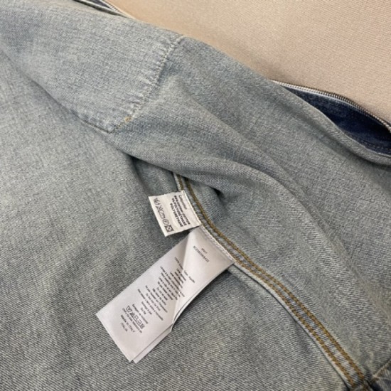 DIOR Dior coat 2023SS Autumn new work with many regular users DIOR Dior coat 2023SS Autumn new work with many regular users