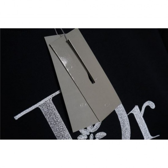 DIOR Dior pullover 2023FW New item Get it at sale price DIOR Dior pullover 2023FW New item Get it at sale price