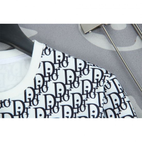DIOR Dior pullover 2023FW A very popular model in Japan DIOR Dior pullover 2023FW A very popular model in Japan