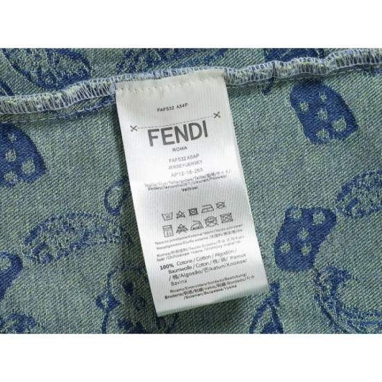 FENDI Fendi Coat 2023SS The sense of fashion is soaring! FENDI Fendi Coat 2023SS The sense of fashion is soaring!