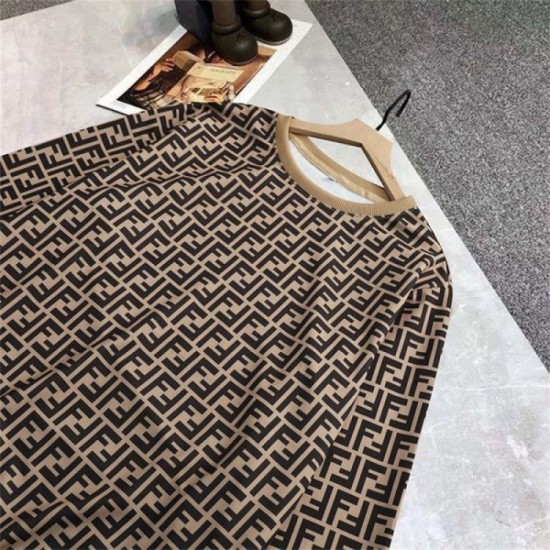 FENDI Pullover 2023FW Celebrities are also obsessed with brand new work FENDI Pullover 2023FW Celebrities are also obsessed with brand new work