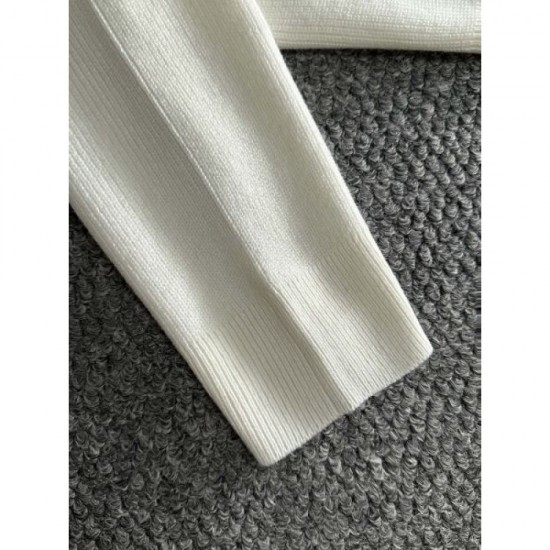 FENDI Sweater 2023FW Eye-catching style this winter FENDI Sweater 2023FW Eye-catching style this winter