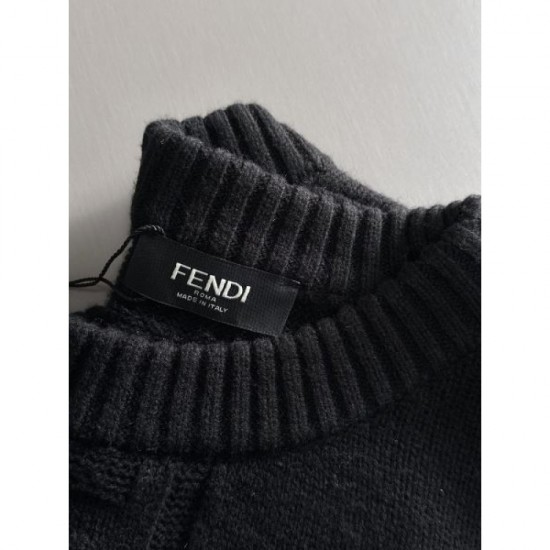 FENDI Sweater 2023FW New winter item that is sure to be a hit this season FENDI Sweater 2023FW New winter item that is sure to be a hit this season
