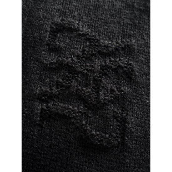 FENDI Sweater 2023FW New winter item that is sure to be a hit this season FENDI Sweater 2023FW New winter item that is sure to be a hit this season