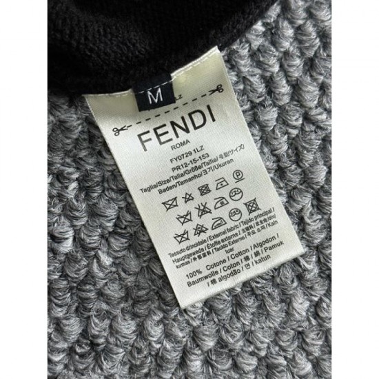 FENDI Sweater 2023FW New winter item that is sure to be a hit this season FENDI Sweater 2023FW New winter item that is sure to be a hit this season