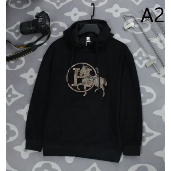 HERMES Parka 2023FW Difficult to obtain item sold out in Japan HERMES Parka 2023FW Difficult to obtain item sold out in Japan