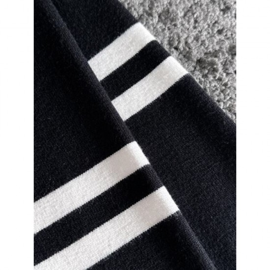 LOEWE Sweater 2023FW This winter's most popular brand LOEWE Sweater 2023FW This winter's most popular brand