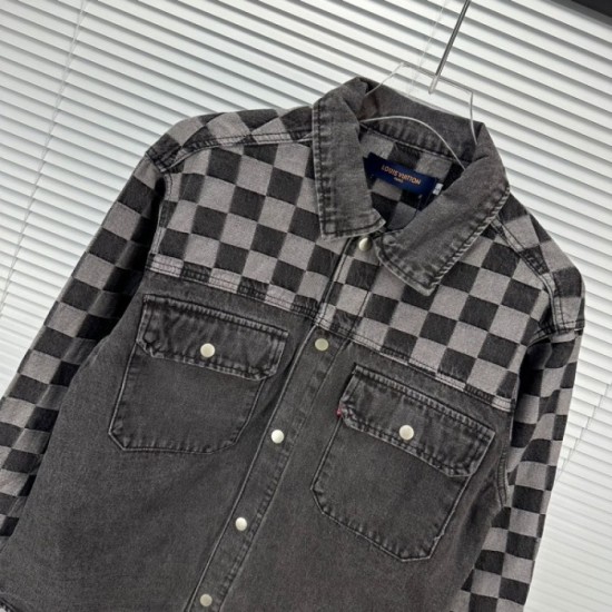 LOUIS VUITTON Louis Vuitton denim coat 2023FW coming soon to Japan LOUIS VUITTON Louis Vuitton denim coat 2023FW coming soon to Japan